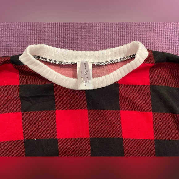 Long sleeve Buffalo plaid top - Picture 11 of 12